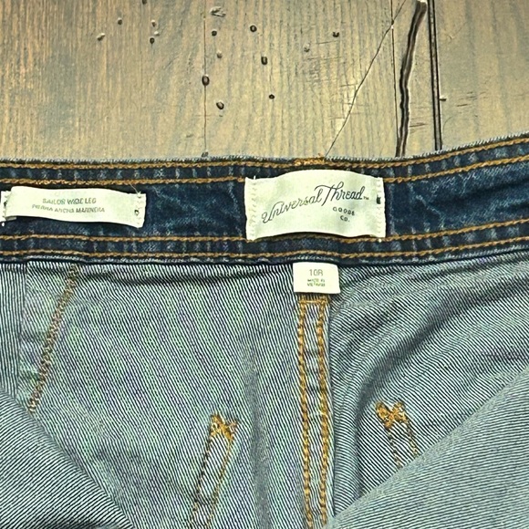 Universal Thread Deep Blue Flare Jeans - Picture 3 of 3